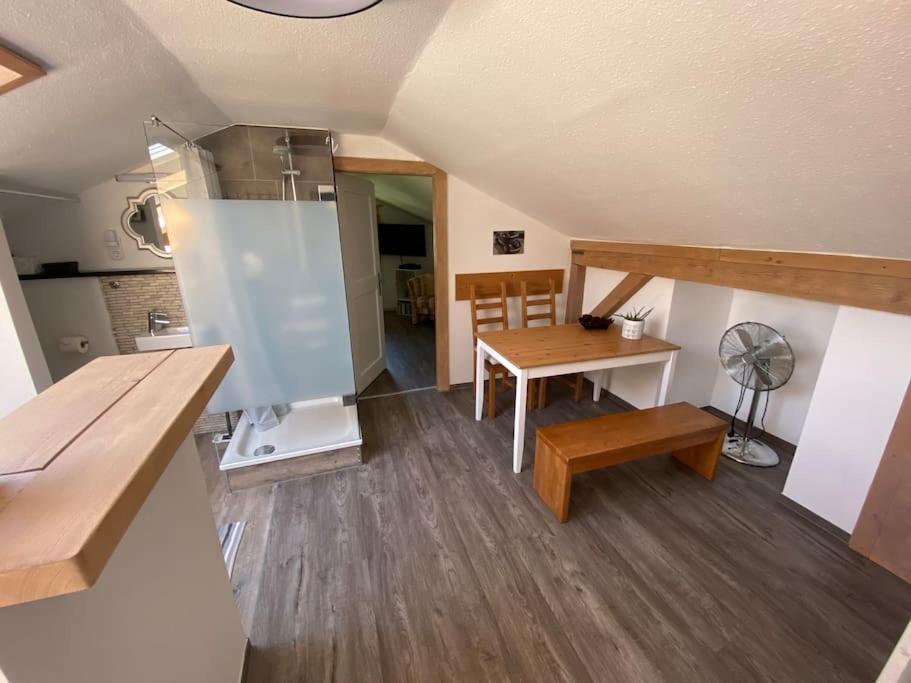 Schönes DG Appartement im Herzen von Garmisch Exterior foto