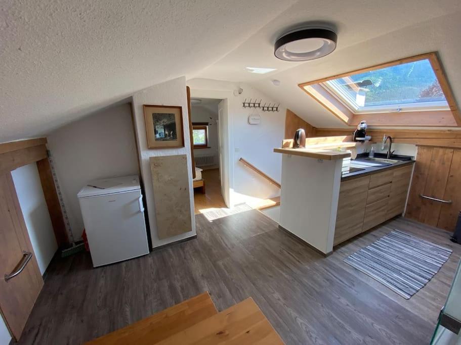 Schönes DG Appartement im Herzen von Garmisch Exterior foto