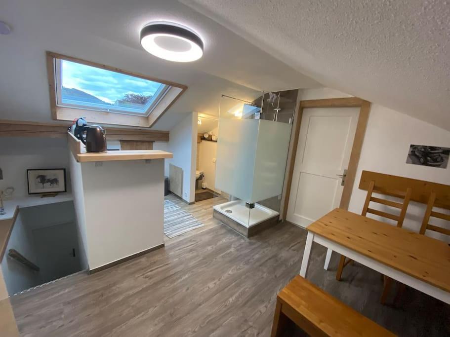 Schönes DG Appartement im Herzen von Garmisch Exterior foto